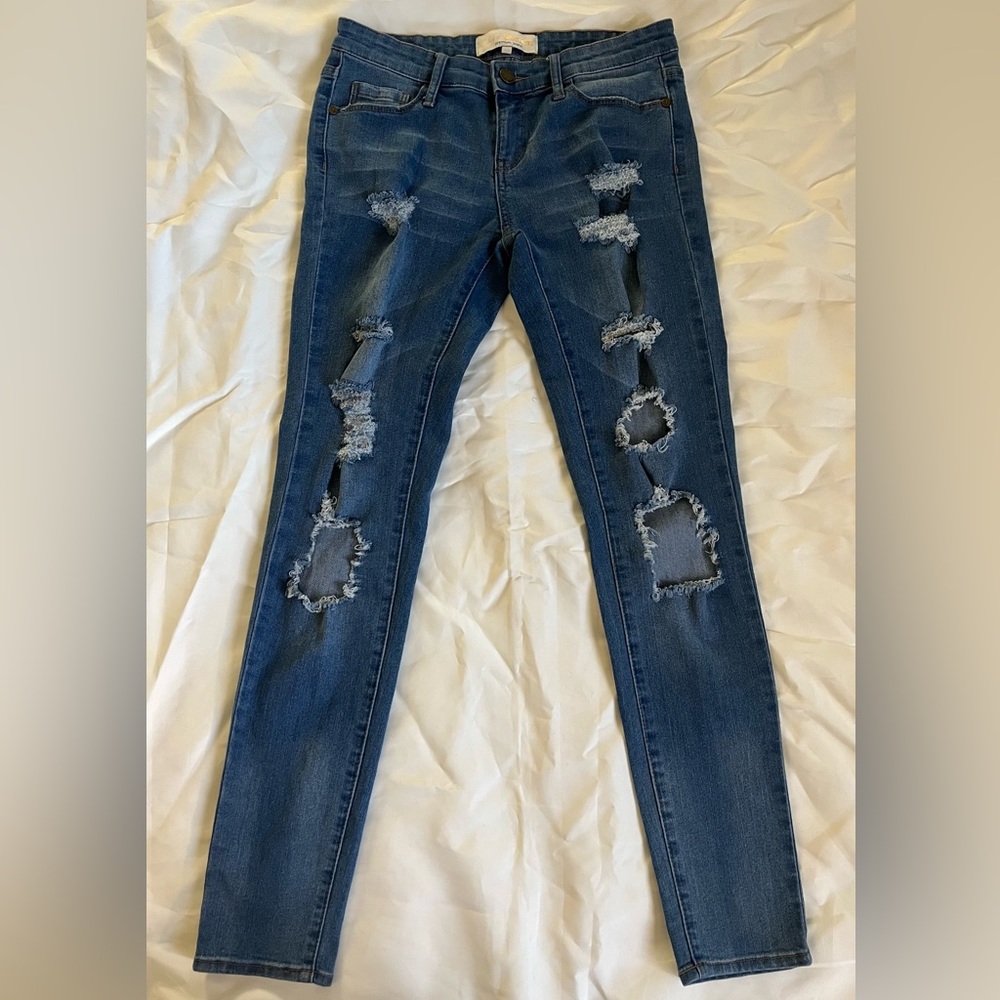 Ripped Skinny Jeans